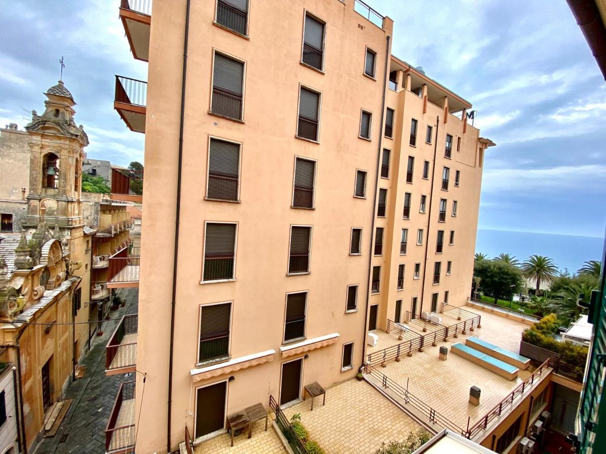 Hotel Alba Chiara Фінале-Лігуре Екстер'єр фото